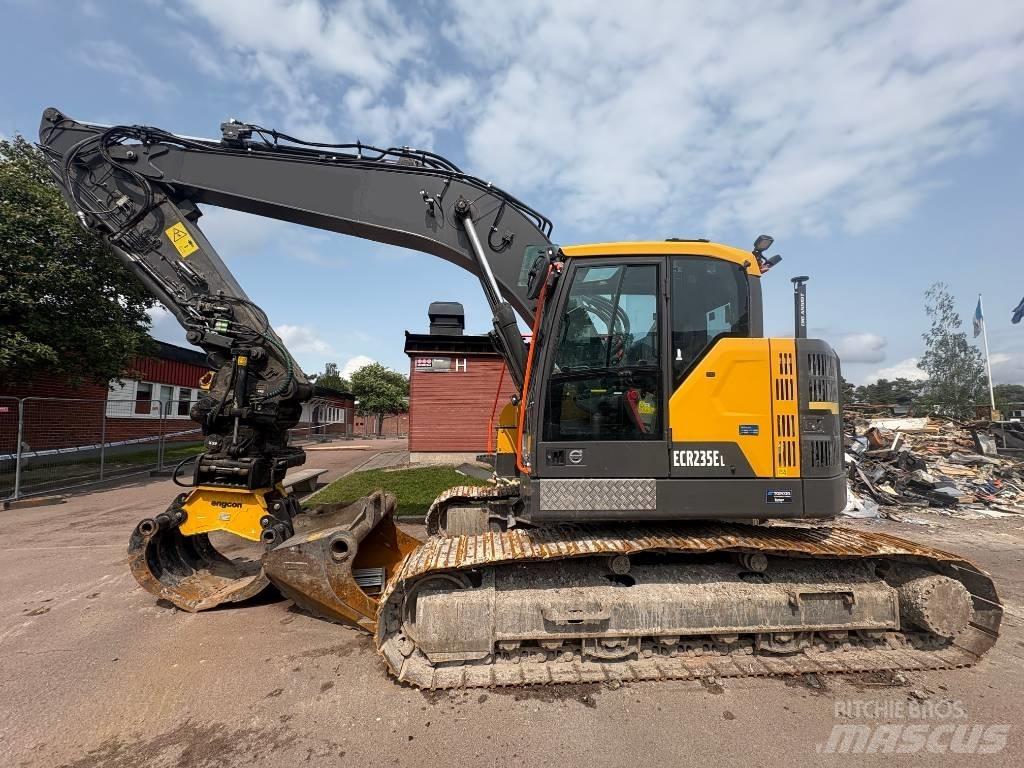 Volvo ECR 235 EL Гусеничні екскаватори