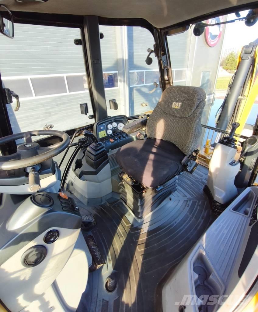 CAT 432 E Екскаватори-навантажувачі