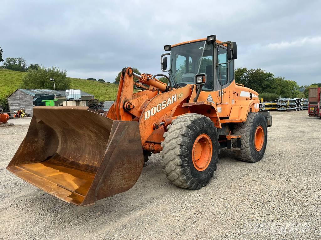 Doosan DL 200 Фронтальні навантажувачі