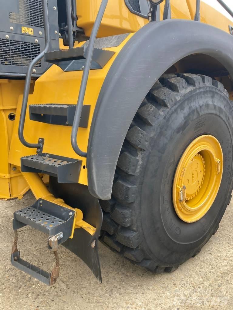 Bell B45E 6x6 Зчленовані самоскиди