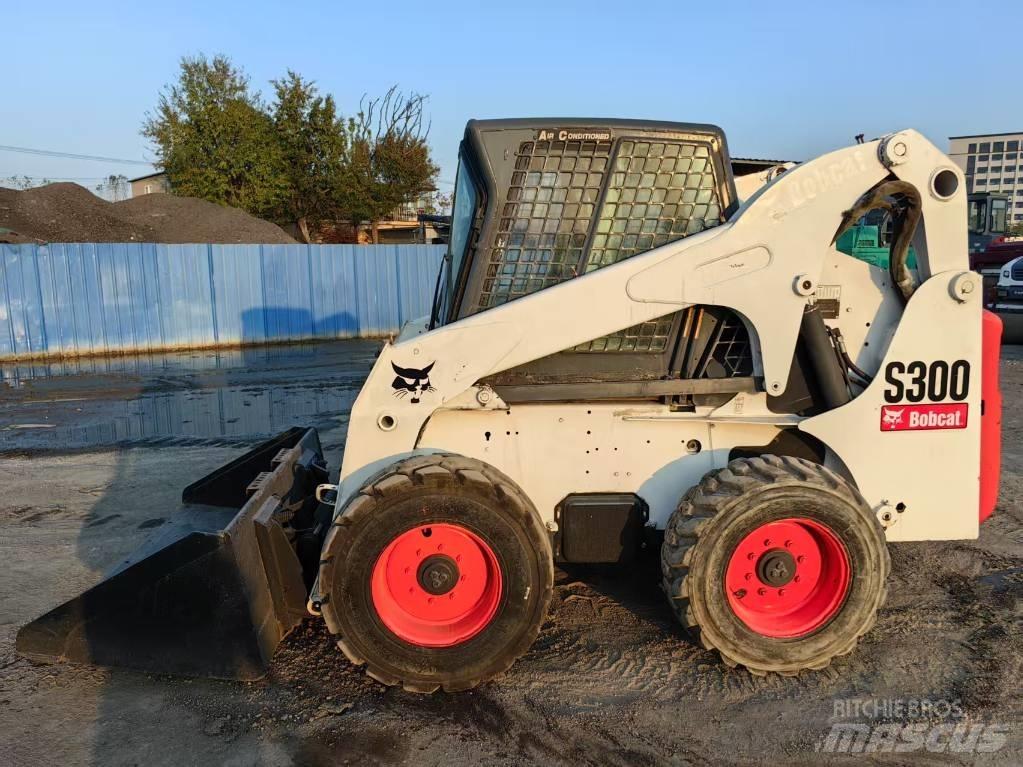 Bobcat S 300 Міні-навантажувачі