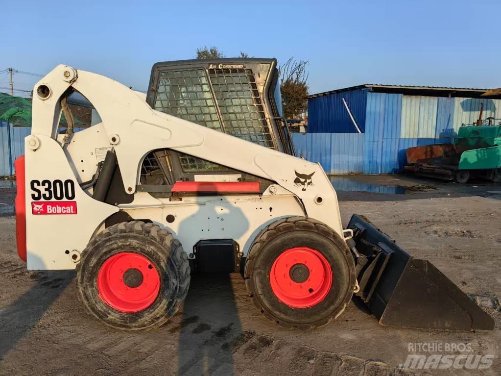 Bobcat S 300 Міні-навантажувачі