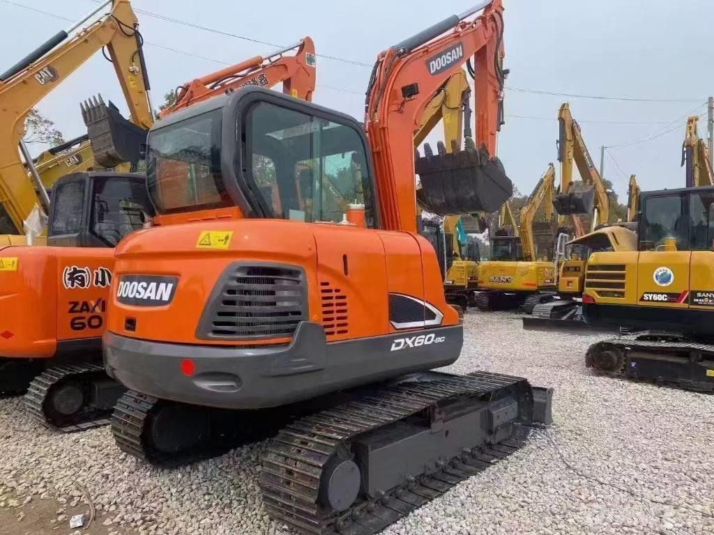 Doosan DX 60 Гусеничні екскаватори