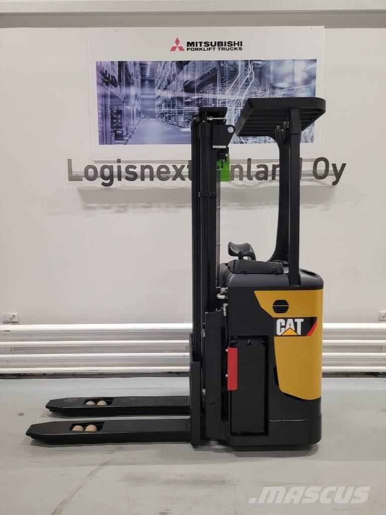 CAT NSR 16NI Самохідні електроштабелери