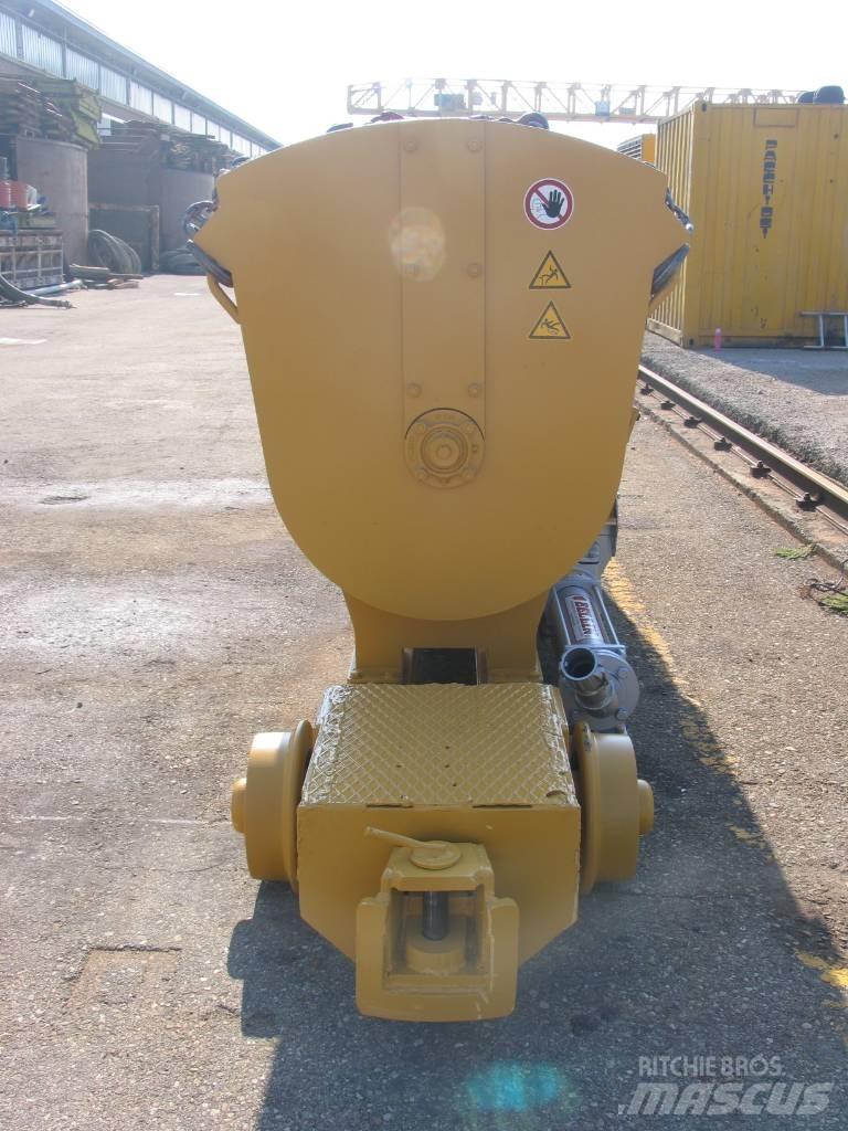  Pacchiosi Drill VM15 Бетонні розподільні буми