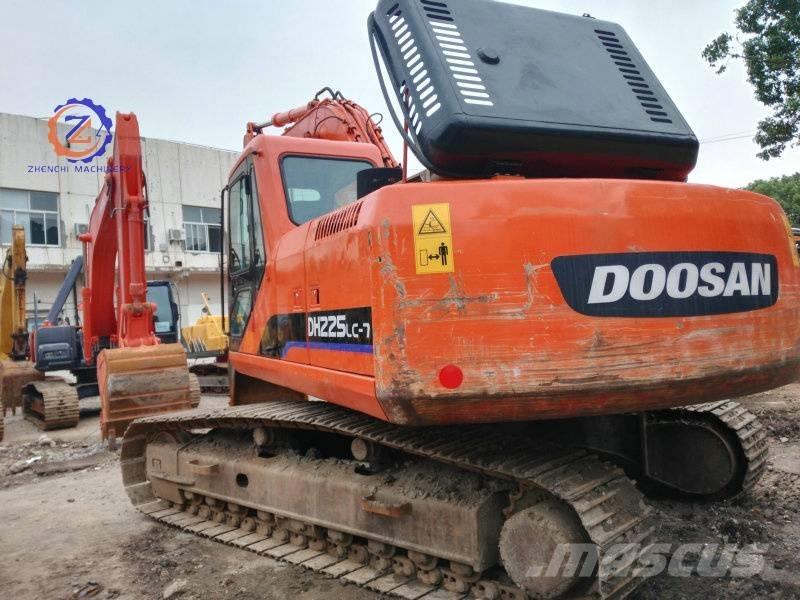 Doosan DH 225 LC-7 Гусеничні екскаватори