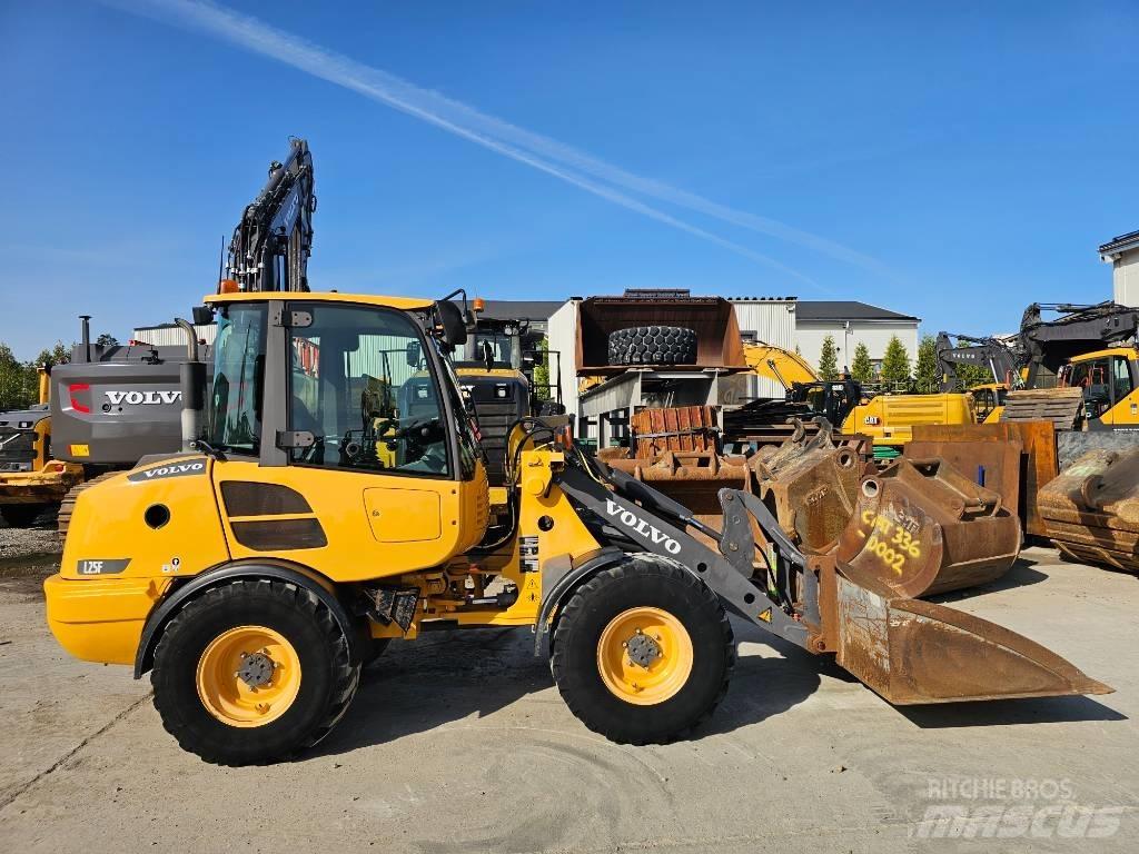 Volvo L 25 F Фронтальні навантажувачі