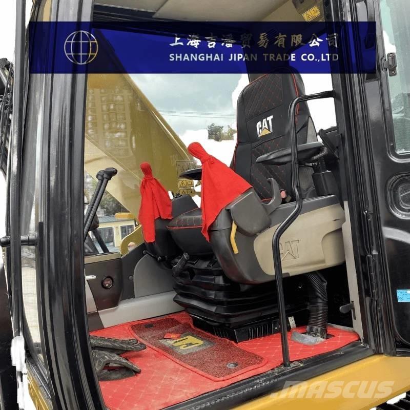 CAT 320 D Гусеничні екскаватори