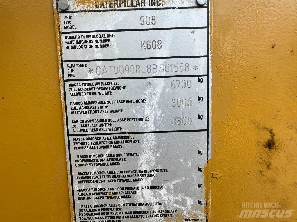 CAT 908 Фронтальні навантажувачі