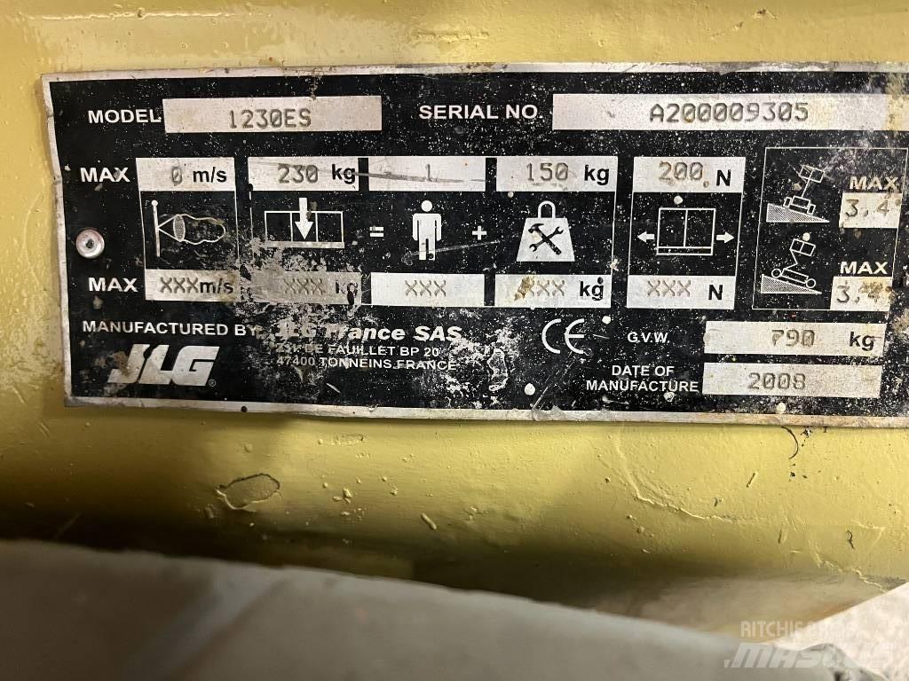 JLG 1230 ES Підйомники-ножиці