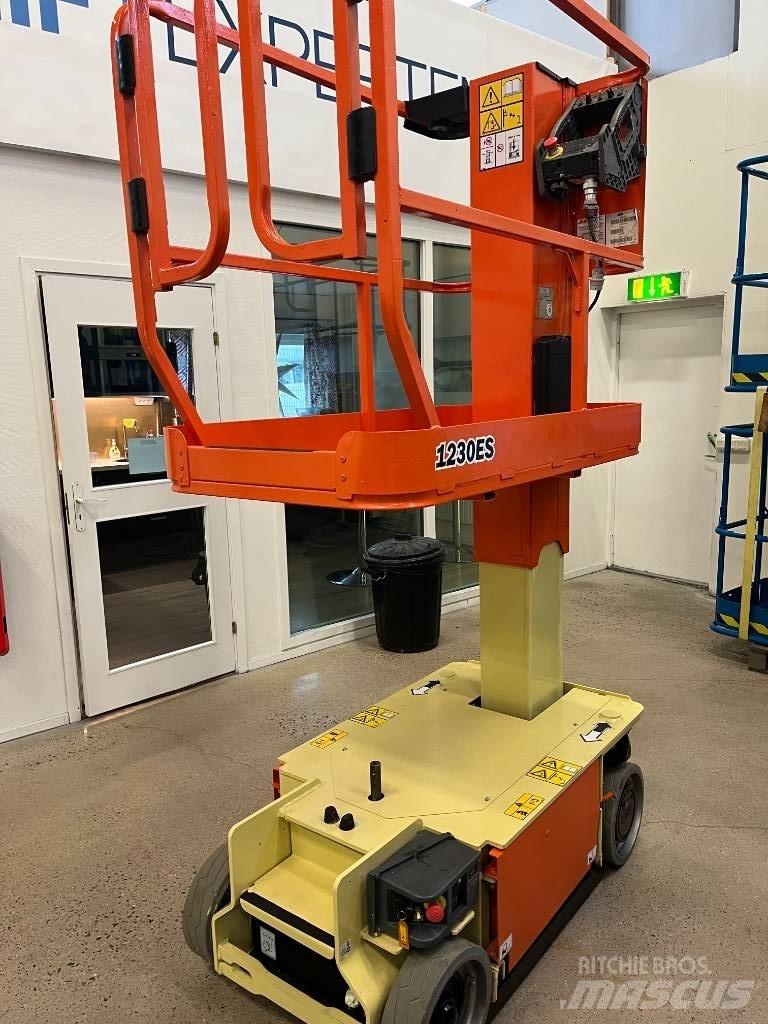JLG 1230 ES Підйомники-ножиці