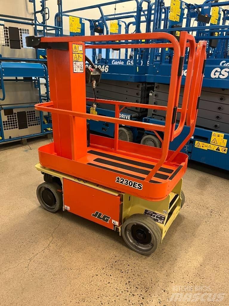 JLG 1230 ES Підйомники-ножиці