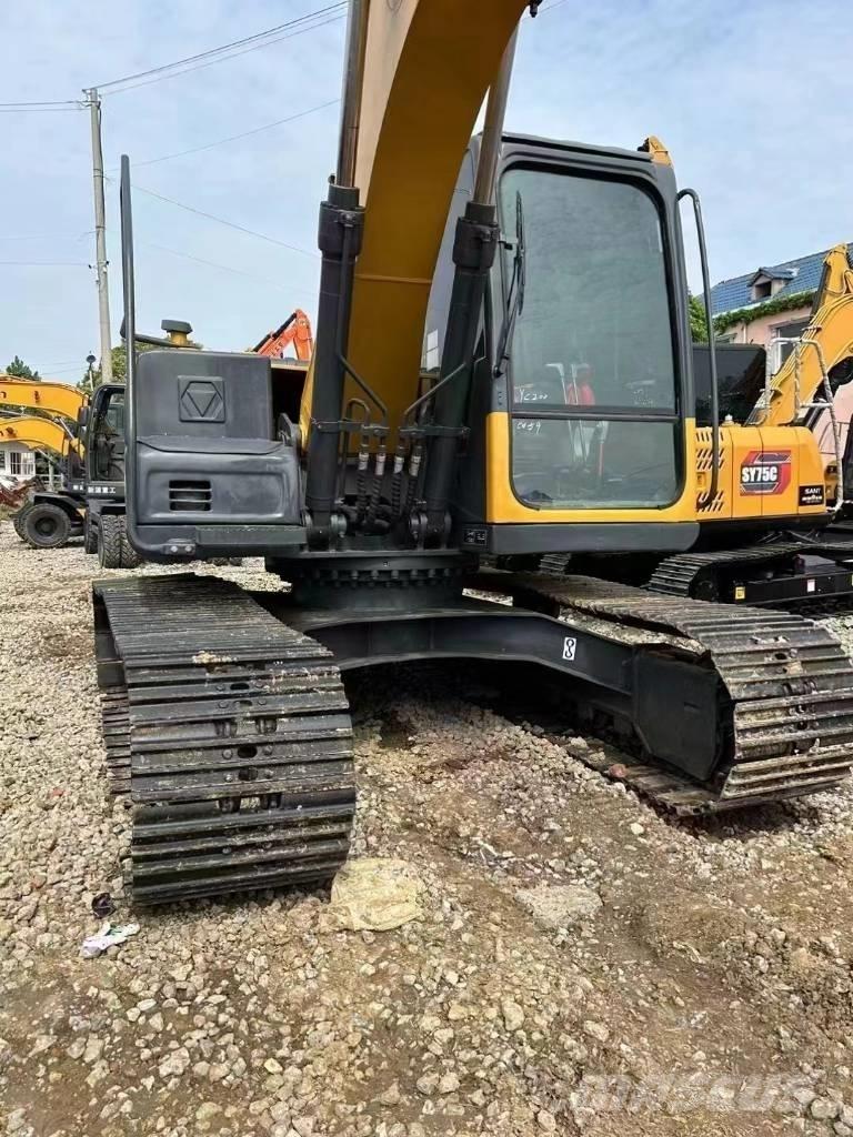 XCMG XE 150 D Середні екскаватори 7т. - 12т.