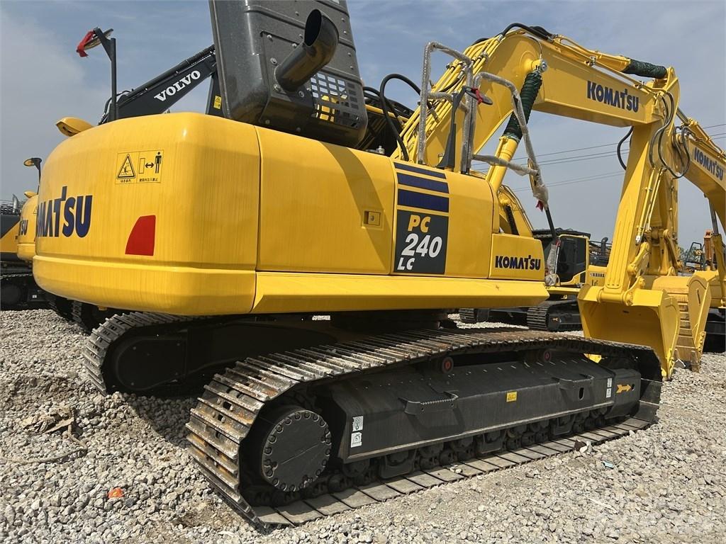 Komatsu PC 240 LC Гусеничні екскаватори