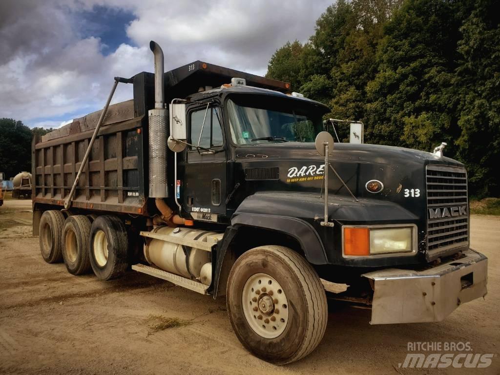 Mack CL713 Самоскиди