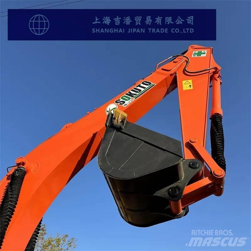Hitachi ZX 200 Гусеничні екскаватори