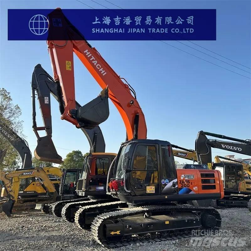 Hitachi ZX 200 Гусеничні екскаватори