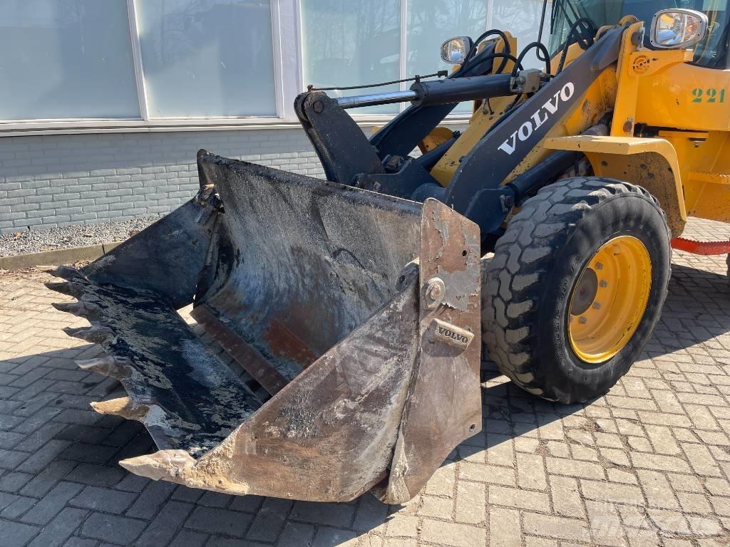 Volvo L 30 G  2017     CE Фронтальні навантажувачі