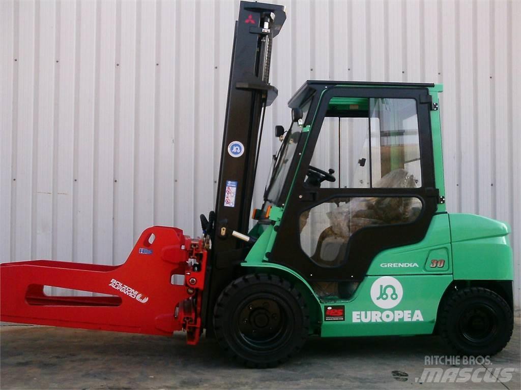 Mitsubishi FD30NTD Дизельні навантажувачі
