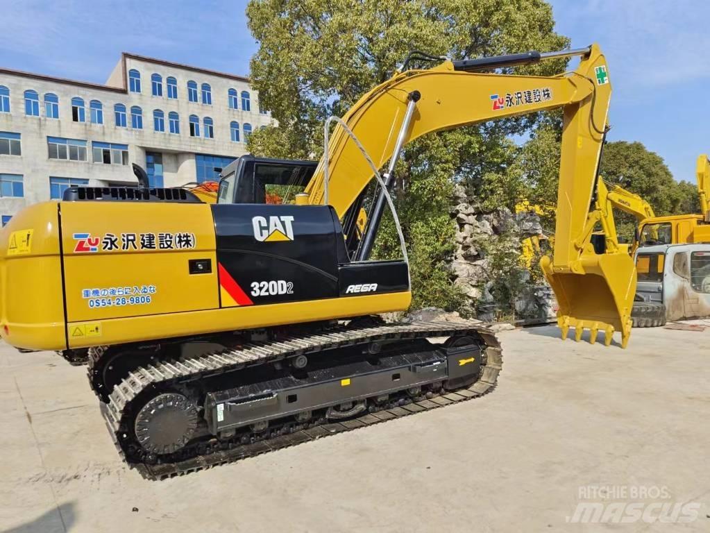 CAT 320 D2 Гусеничні екскаватори