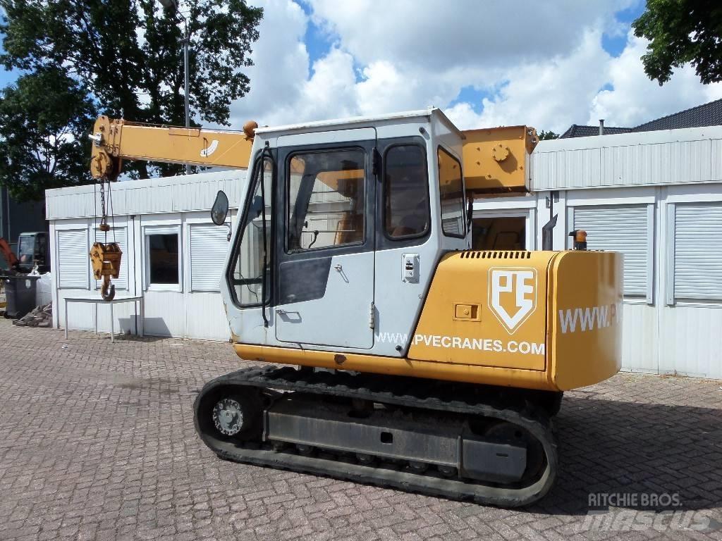 Hitachi EX 60 Гусеничні крани