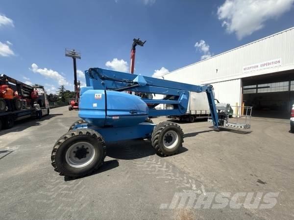 Manitou 200ATJ Колінчаті підйомники