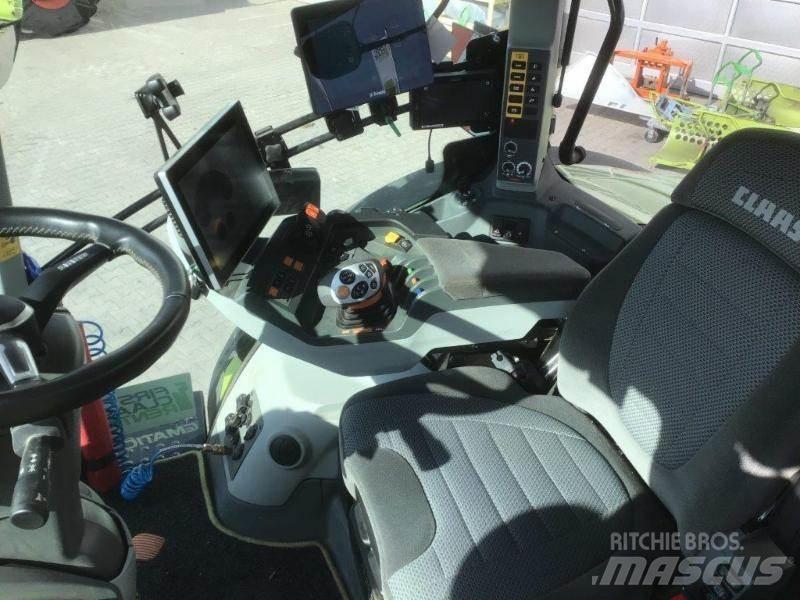 CLAAS AXION 870 Трактори