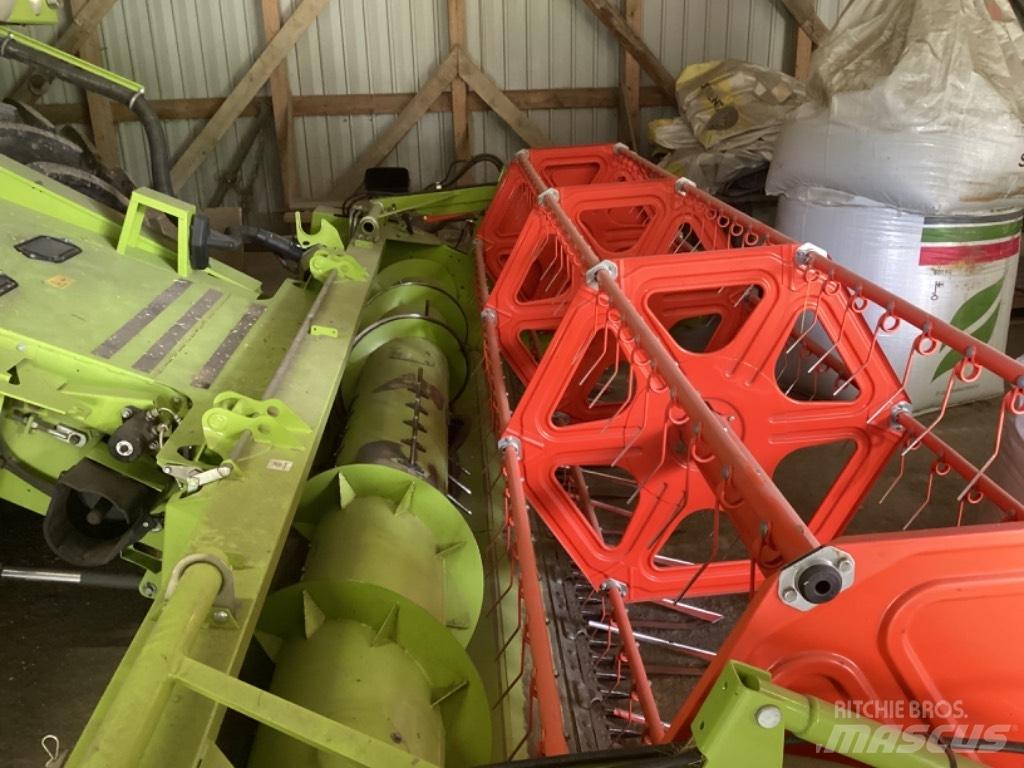 CLAAS Avero 160 Зернозбиральні комбайни