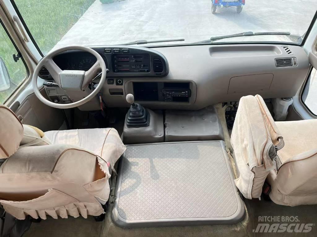 Toyota Coaster Bus Мікроавтобуси