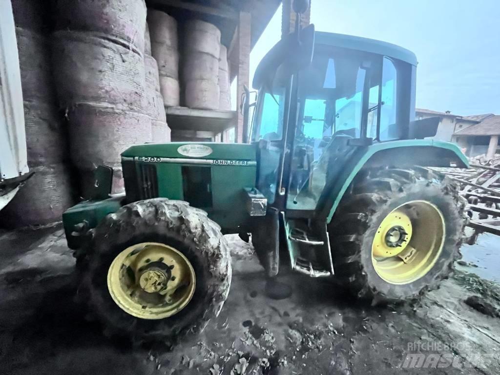 John Deere 6200 Трактори