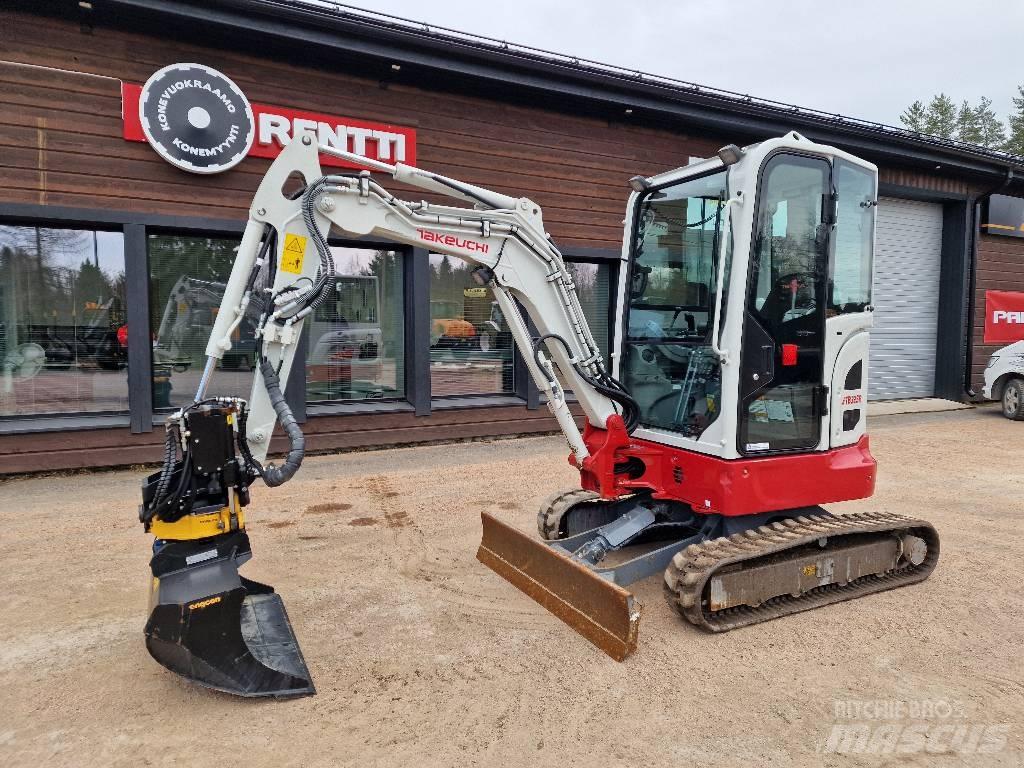 Takeuchi TB 325 R Міні-екскаватори < 7т