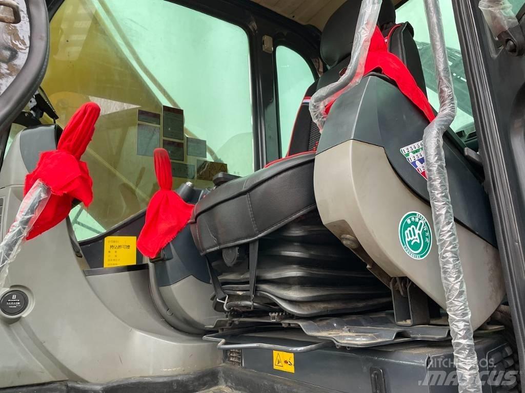 Kobelco SK 250D Гусеничні екскаватори