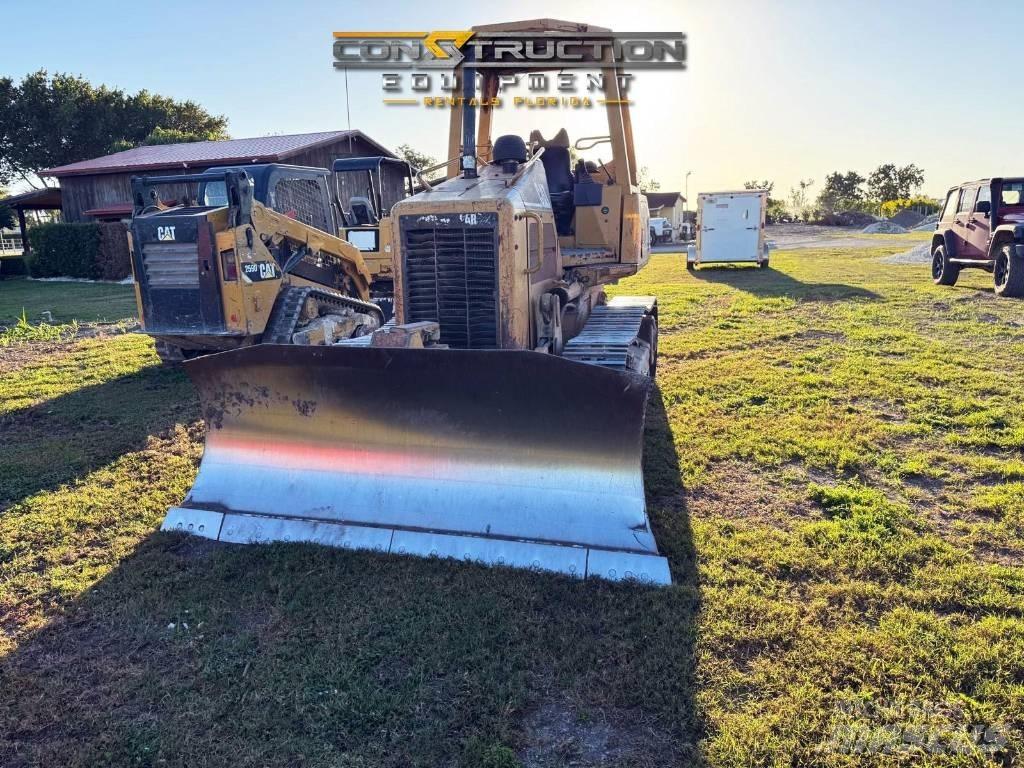 CAT D 3 G LGP Гусеничні бульдозери
