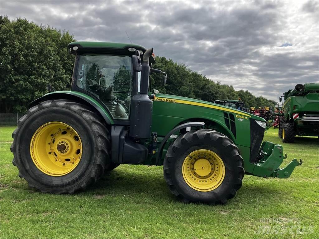 John Deere 8285R Трактори