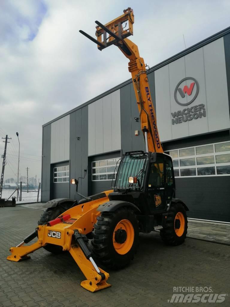 JCB 535-125 Телескопічні фронтальні навантажувачі