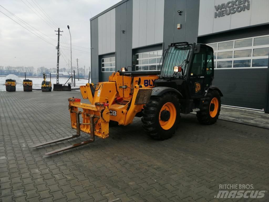 JCB 535-125 Телескопічні фронтальні навантажувачі