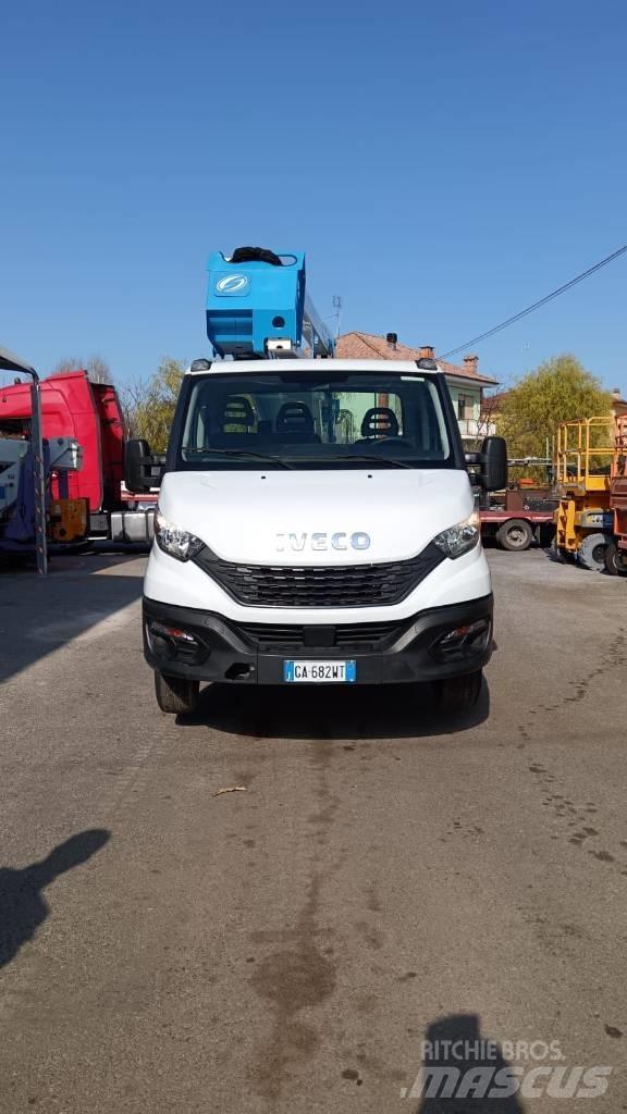 Socage 20D Автовишки на базі вантажівки