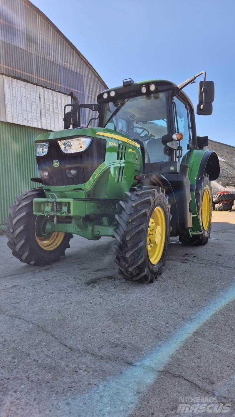 John Deere 6120 M Трактори