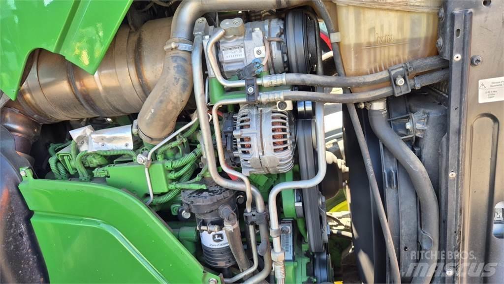 John Deere 6120 M Трактори