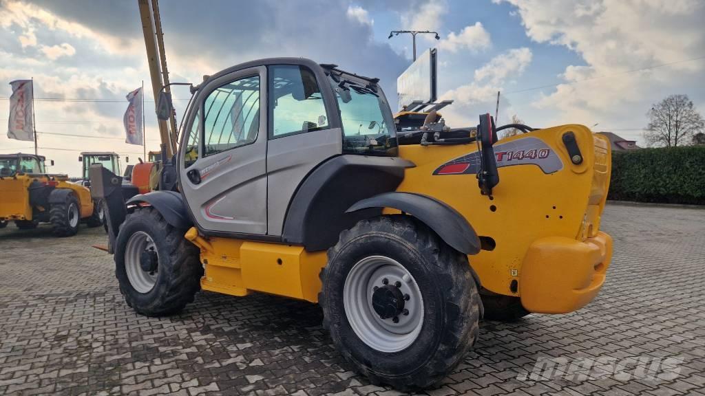 Manitou MT 1440 Телескопічні навантажувачі
