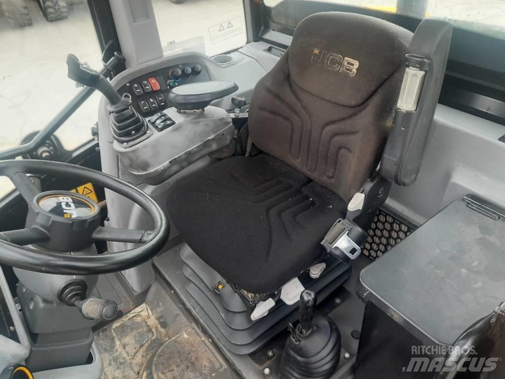 JCB TM 320 S Телескопічний навантажувач