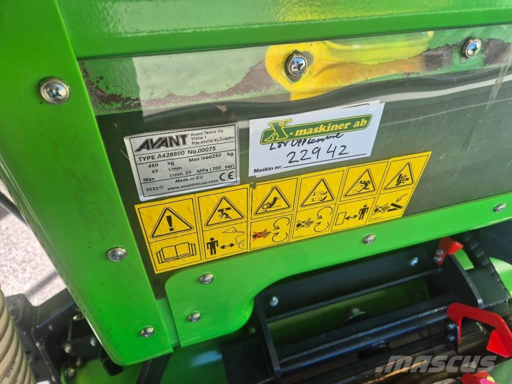 Avant Lövsug DEMO Міні-навантажувачі