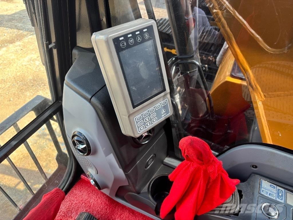 Sany SY 135 C Гусеничні екскаватори
