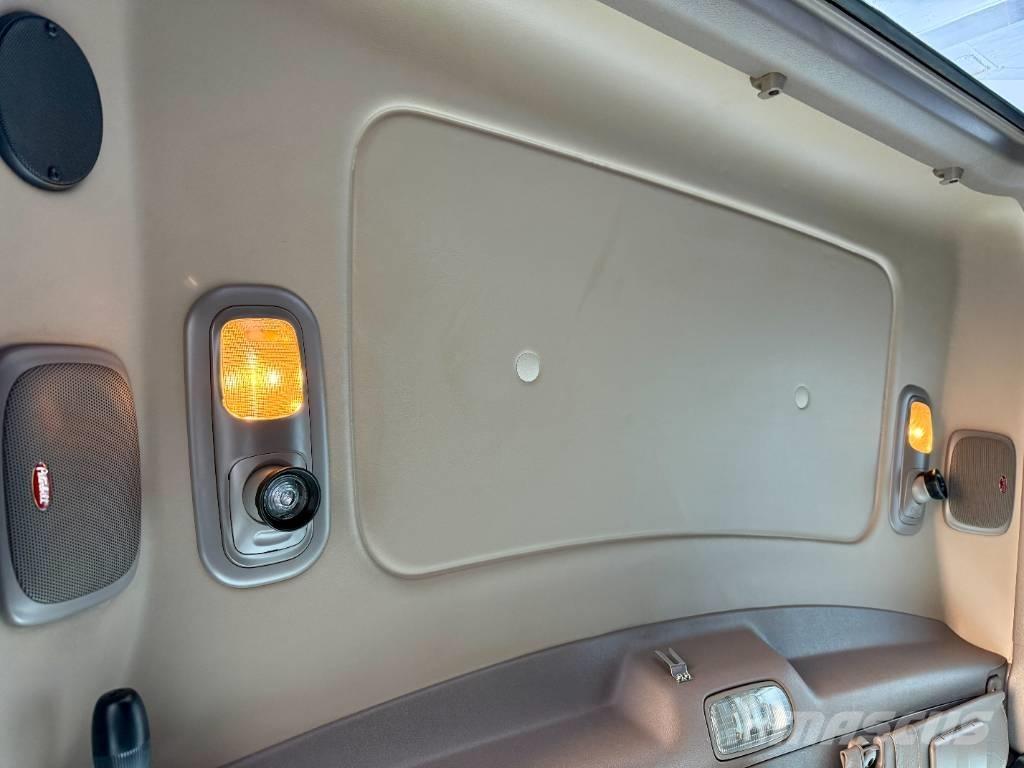 Peterbilt 389 Тягачі