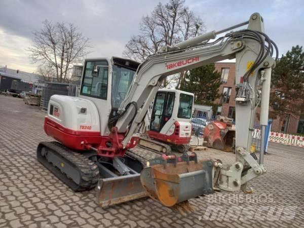 Takeuchi TB 240 DPF Міні-екскаватори < 7т