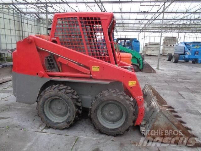 Bobcat S130 Міні-навантажувачі