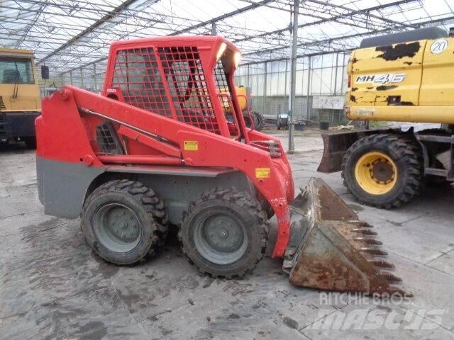 Bobcat S130 Міні-навантажувачі