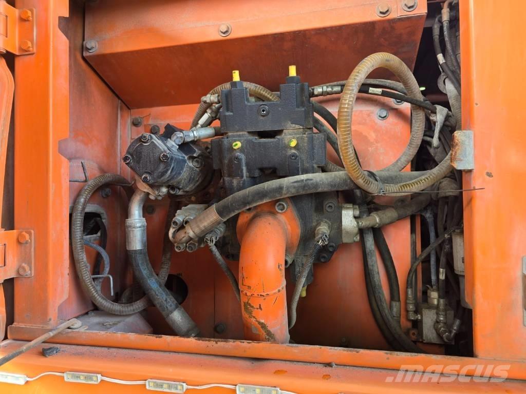 Doosan DX 210 W Колісні екскаватори