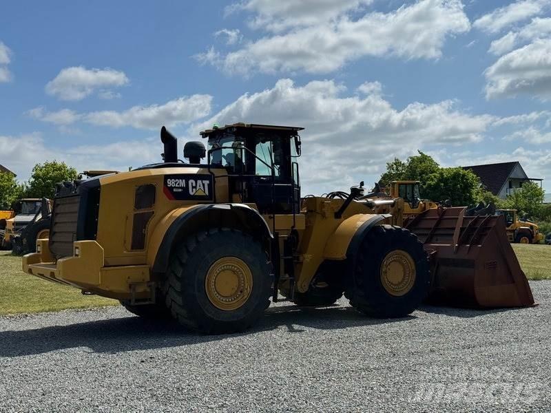 CAT 982 M Фронтальні навантажувачі