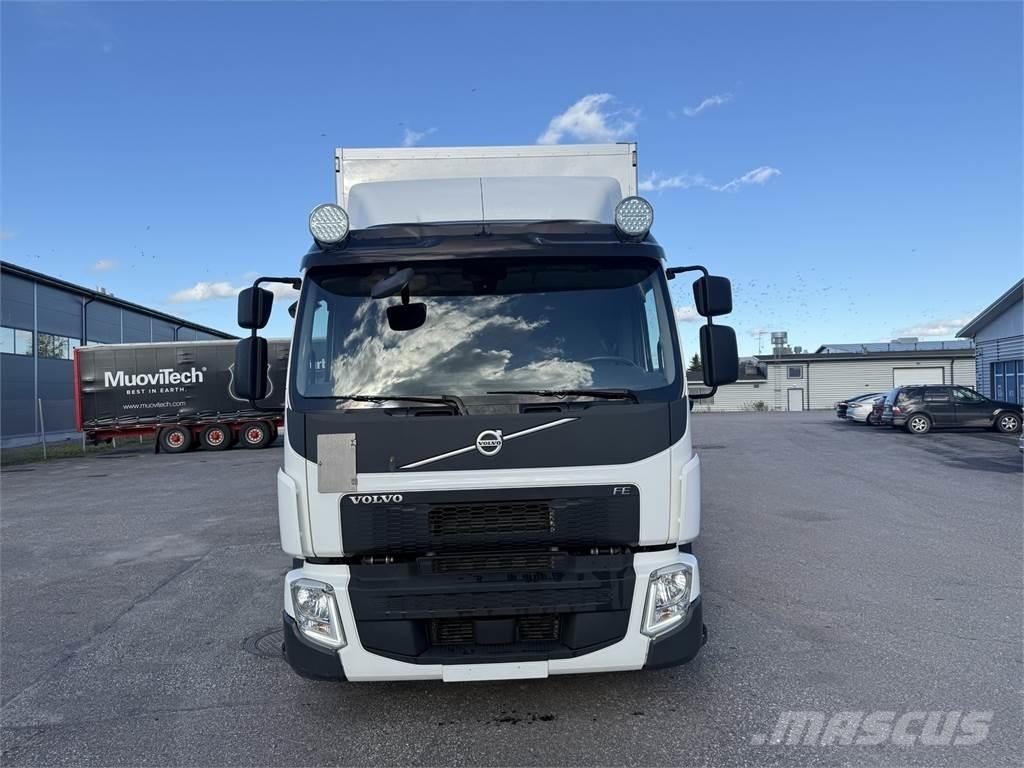 Volvo FE320 4X2 Фургони